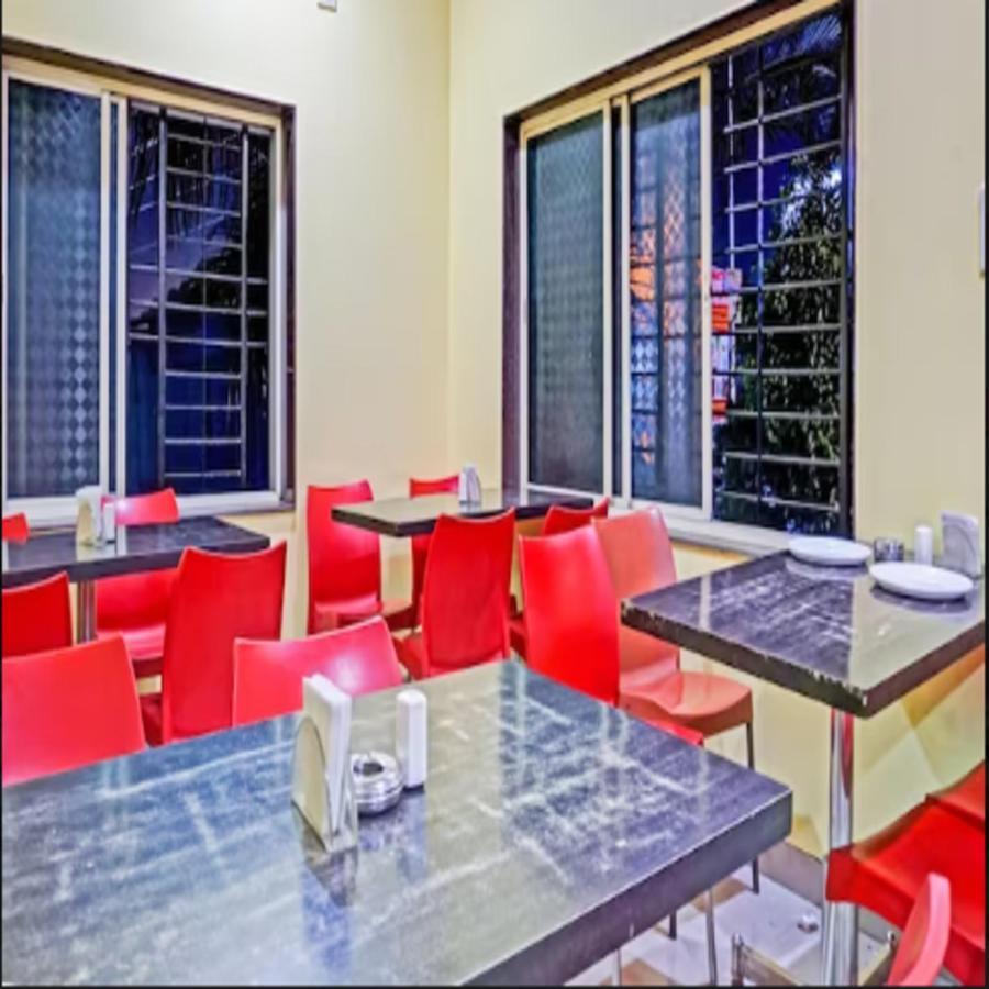 Carnival Hotel Пуна Экстерьер фото